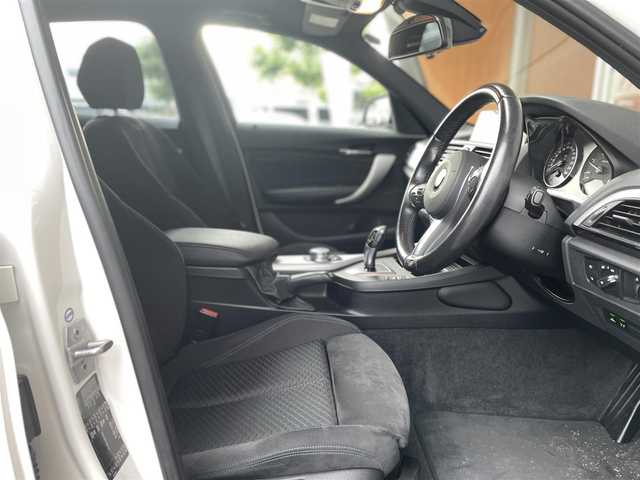 ＢＭＷ １１８ｄ Mスポーツ 岐阜県 2017(平29)年 4.1万km アルピンホワイトⅢ ＨＤＤナビゲーションシステム　/リアビューカメラ　/コーナーセンサー　/クルーズコントロール　/ドライブレコーダー　/オートライト/スペアキー