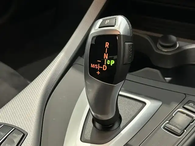 ＢＭＷ １１８ｄ Mスポーツ 岐阜県 2017(平29)年 4.1万km アルピンホワイトⅢ ＨＤＤナビゲーションシステム　/リアビューカメラ　/コーナーセンサー　/クルーズコントロール　/ドライブレコーダー　/オートライト/スペアキー
