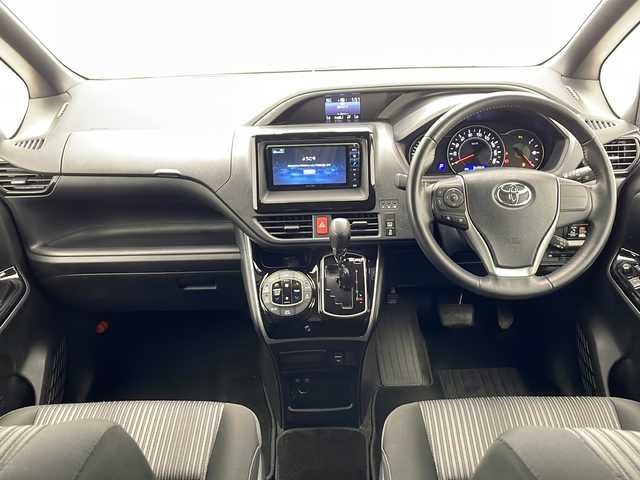 トヨタ ヴォクシー ZS 煌Ⅱ 千葉県 2020(令2)年 3.5万km ブラック 禁煙車/アルパインナビ/AM/FM/CD/DVD/SD/USB/BT/HDMI/フルセグTV/両側パワースライドドア/フリップダウンモニター/クルーズコントロール/トヨタセーフティセンス/プリクラッシュセーフティ/レーンキープアシスト/パーキングサポートブレーキ/先行車発進告知/LEDヘッドライト/ステアリングスイッチ/サンシェード