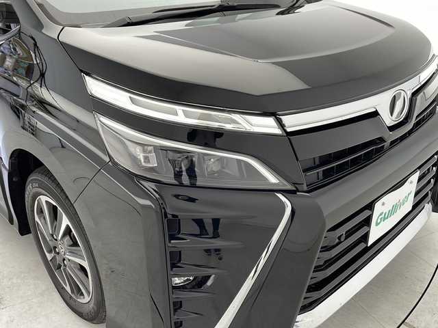 トヨタ ヴォクシー ZS 煌Ⅱ 千葉県 2020(令2)年 3.5万km ブラック 禁煙車/アルパインナビ/AM/FM/CD/DVD/SD/USB/BT/HDMI/フルセグTV/両側パワースライドドア/フリップダウンモニター/クルーズコントロール/トヨタセーフティセンス/プリクラッシュセーフティ/レーンキープアシスト/パーキングサポートブレーキ/先行車発進告知/LEDヘッドライト/ステアリングスイッチ/サンシェード