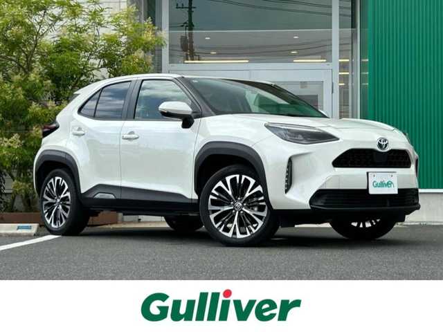 トヨタ ヤリスクロス ハイブリッド Z 岡山県 2022(令4)年 4.4万km ホワイトパールクリスタルシャイン 純正8インチディスプレイオーディオ/フルセグTV、Bluetooth、AM、FM、/Android Auto、Apple Carplay/バックカメラ/パワーバックドア/ブラインドスポットモニター/トヨタセーフティセンス/・プリクラッシュセーフティ/・レーントレーシングアシスト/・レーンディパーチャーアラート/・レーダークルーズコントロール/・オートマチックハイビーム/・ロードサインアシスト/パーキングサポートブレーキ/前席シートヒーター/運転席パワーシート/前後ドライブレコーダー　SN-TW71/前後コーナーセンサー/ビルトインETC