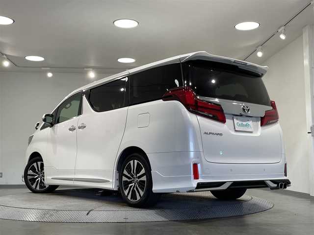 トヨタ アルファード S Cパッケージ 愛知県 2020(令2)年 5.3万km ホワイトパールクリスタルシャイン 純正９インチディスプレイナビ　/(Bluetooth/フルセグTV/FM/AM/Miracast/CD・DVD再生/USB/CarPlay)/モデリスタフルエアロキット(F/R/S）/ツインムーンルーフ　/ＣＤ・ＤＶＤデッキ　/トヨタセーフティセンス　/　　-プリクラッシュセーフティ/　　-レーントレーニングアシスト/　　-クリアランスソナー/　　-ロードサインアシスト/　　-先行車発進告知/　　-レーダークルーズコントロール/　　-オートマチックハイビーム/ブラインドスポットモニター/両側パワースライドドア/シートベンチレーション/ビルトインＥＴＣ　/三眼ＬＥＤヘッドライト/LEDフォグランプ/バックカメラ　/電動バックドア　/メモリー付パワーシート/デジタルインナーミラー/ステアリングヒーター/プッシュスタート/　　-スマートキー