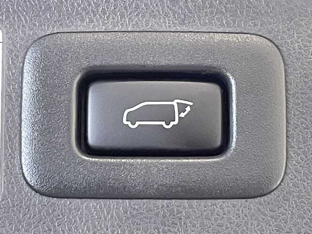 トヨタ アルファード S Cパッケージ 愛知県 2020(令2)年 5.3万km ホワイトパールクリスタルシャイン 純正９インチディスプレイナビ　/(Bluetooth/フルセグTV/FM/AM/Miracast/CD・DVD再生/USB/CarPlay)/モデリスタフルエアロキット(F/R/S）/ツインムーンルーフ　/ＣＤ・ＤＶＤデッキ　/トヨタセーフティセンス　/　　-プリクラッシュセーフティ/　　-レーントレーニングアシスト/　　-クリアランスソナー/　　-ロードサインアシスト/　　-先行車発進告知/　　-レーダークルーズコントロール/　　-オートマチックハイビーム/ブラインドスポットモニター/両側パワースライドドア/シートベンチレーション/ビルトインＥＴＣ　/三眼ＬＥＤヘッドライト/LEDフォグランプ/バックカメラ　/電動バックドア　/メモリー付パワーシート/デジタルインナーミラー/ステアリングヒーター/プッシュスタート/　　-スマートキー