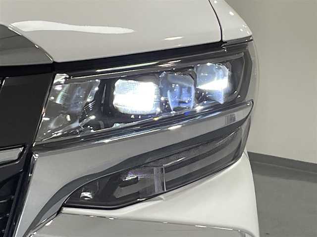 トヨタ アルファード S Cパッケージ 愛知県 2020(令2)年 5.3万km ホワイトパールクリスタルシャイン 純正９インチディスプレイナビ　/(Bluetooth/フルセグTV/FM/AM/Miracast/CD・DVD再生/USB/CarPlay)/モデリスタフルエアロキット(F/R/S）/ツインムーンルーフ　/ＣＤ・ＤＶＤデッキ　/トヨタセーフティセンス　/　　-プリクラッシュセーフティ/　　-レーントレーニングアシスト/　　-クリアランスソナー/　　-ロードサインアシスト/　　-先行車発進告知/　　-レーダークルーズコントロール/　　-オートマチックハイビーム/ブラインドスポットモニター/両側パワースライドドア/シートベンチレーション/ビルトインＥＴＣ　/三眼ＬＥＤヘッドライト/LEDフォグランプ/バックカメラ　/電動バックドア　/メモリー付パワーシート/デジタルインナーミラー/ステアリングヒーター/プッシュスタート/　　-スマートキー