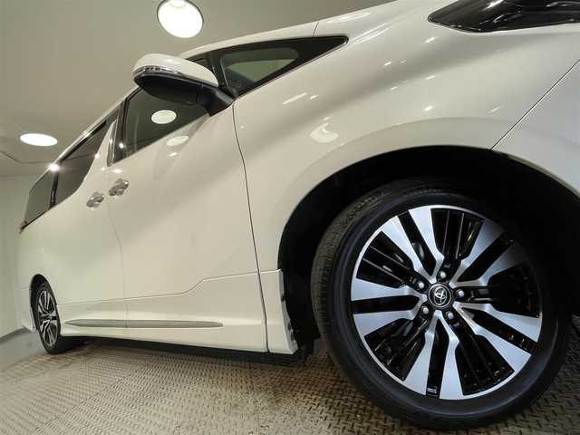 トヨタ アルファード S Cパッケージ 愛知県 2020(令2)年 5.3万km ホワイトパールクリスタルシャイン 純正９インチディスプレイナビ　/(Bluetooth/フルセグTV/FM/AM/Miracast/CD・DVD再生/USB/CarPlay)/モデリスタフルエアロキット(F/R/S）/ツインムーンルーフ　/ＣＤ・ＤＶＤデッキ　/トヨタセーフティセンス　/　　-プリクラッシュセーフティ/　　-レーントレーニングアシスト/　　-クリアランスソナー/　　-ロードサインアシスト/　　-先行車発進告知/　　-レーダークルーズコントロール/　　-オートマチックハイビーム/ブラインドスポットモニター/両側パワースライドドア/シートベンチレーション/ビルトインＥＴＣ　/三眼ＬＥＤヘッドライト/LEDフォグランプ/バックカメラ　/電動バックドア　/メモリー付パワーシート/デジタルインナーミラー/ステアリングヒーター/プッシュスタート/　　-スマートキー