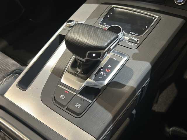 アウディ Ｑ５ 40TDIクワトロ スポーツ 新潟県 2019(令1)年 4.4万km ミトスブラックメタリック Sラインパッケージ/Assistsnce＆Safety/・アダプティブクルーズコントロール/・アクティブレーンアシスト/・ターンアシスト/・エグジットワーニング/・アウディサイドアシスト/・リヤクロストラフィックアシスト/・パークアシスト/・アウディホールドアシスト/・サラウンドビューカメラ/・アウディプレセンスシティ/・アウディプレセンスリヤ/・アドバンストキーシステム/Performanceパッケージ/・ダイナミックサスペンション/・アウディドライブセレクト/・スタートストップシステム/MMiナビゲーション/・AM/FM/TV/DVD/Apple Car Play/BT/Audi Connect/バーチャルコックピット/スポーツシート（フロント）/・電動調節機能（フロント）/LEDマトリックスヘッドライト/純正19インチAW