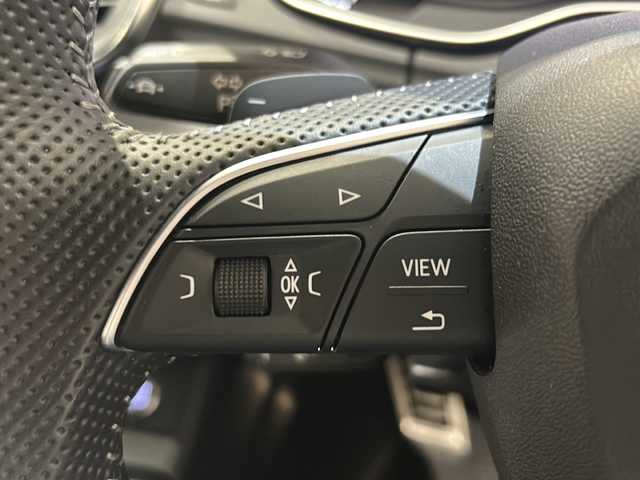 アウディ Ｑ５ 40TDIクワトロ スポーツ 新潟県 2019(令1)年 4.4万km ミトスブラックメタリック Sラインパッケージ/Assistsnce＆Safety/・アダプティブクルーズコントロール/・アクティブレーンアシスト/・ターンアシスト/・エグジットワーニング/・アウディサイドアシスト/・リヤクロストラフィックアシスト/・パークアシスト/・アウディホールドアシスト/・サラウンドビューカメラ/・アウディプレセンスシティ/・アウディプレセンスリヤ/・アドバンストキーシステム/Performanceパッケージ/・ダイナミックサスペンション/・アウディドライブセレクト/・スタートストップシステム/MMiナビゲーション/・AM/FM/TV/DVD/Apple Car Play/BT/Audi Connect/バーチャルコックピット/スポーツシート（フロント）/・電動調節機能（フロント）/LEDマトリックスヘッドライト/純正19インチAW