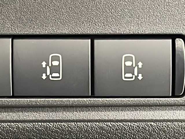 日産 セレナ e－パワー ハイウェイスター V 岐阜県 2025(令7)年 0.1千km プリズムホワイト 登録済み未使用車/純正12.3インチワイド日産コネクトナビ/AM FM/フルセグテレビ/USB/Bluetooth /HDMI/Apple CarPlay /Android Auto/革巻きステアリング/ステアリングリモコン/両側パワースライド/ハンズフリーオートスライドドア/デジタルインナーミラー/アラウンドビューモニター/置くだけ充電機/ビルトインETC2.0/純正前後ドラレコ/SOSコール/プロパイロット/レーダークルーズコントロール/ハンドル支援/車線逸脱警報/車線逸脱防止支援/後側方車両検知警報/後側方衝突防止支援/前方衝突防止支援/踏み間違い衝突防止支援/先行者発信お知らせ機能/標識検知支援/後退時車両検知警報/移動物検知機能/前後ソナー/ふらつき警報