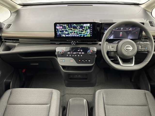 日産 セレナ e－パワー ハイウェイスター V 岐阜県 2025(令7)年 0.1千km プリズムホワイト 登録済み未使用車/純正12.3インチワイド日産コネクトナビ/AM FM/フルセグテレビ/USB/Bluetooth /HDMI/Apple CarPlay /Android Auto/革巻きステアリング/ステアリングリモコン/両側パワースライド/ハンズフリーオートスライドドア/デジタルインナーミラー/アラウンドビューモニター/置くだけ充電機/ビルトインETC2.0/純正前後ドラレコ/SOSコール/プロパイロット/レーダークルーズコントロール/ハンドル支援/車線逸脱警報/車線逸脱防止支援/後側方車両検知警報/後側方衝突防止支援/前方衝突防止支援/踏み間違い衝突防止支援/先行者発信お知らせ機能/標識検知支援/後退時車両検知警報/移動物検知機能/前後ソナー/ふらつき警報