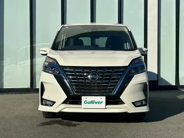 日産 セレナ ハイウェイスター V 大阪府 2020(令2)年 3.3万km ブリリアントホワイトパール 純正ナビ　/  フルセグTV/CD/DVD/Bluetooth/USB　/バックモニター　/後席モニター　/衝突軽減ブレーキ　/ブラインドスポットモニター　/両側パワースライドドア　/クルーズコントロール　/アイドリングストップ　/360°ドライブレコーダー/オートマチックハイビーム　/スマートキー　/全席USBポート/ビルトインＥＴＣ　/ＬＥＤ