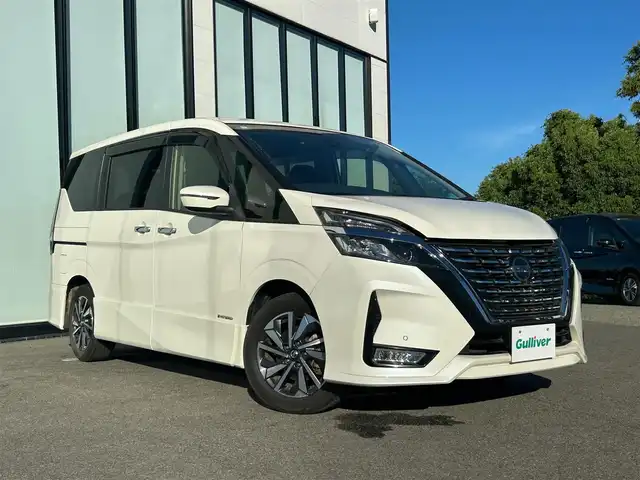 日産 セレナ ハイウェイスター V 大阪府 2020(令2)年 3.3万km ブリリアントホワイトパール 純正ナビ　/  フルセグTV/CD/DVD/Bluetooth/USB　/バックモニター　/後席モニター　/衝突軽減ブレーキ　/ブラインドスポットモニター　/両側パワースライドドア　/クルーズコントロール　/アイドリングストップ　/360°ドライブレコーダー/オートマチックハイビーム　/スマートキー　/全席USBポート/ビルトインＥＴＣ　/ＬＥＤ
