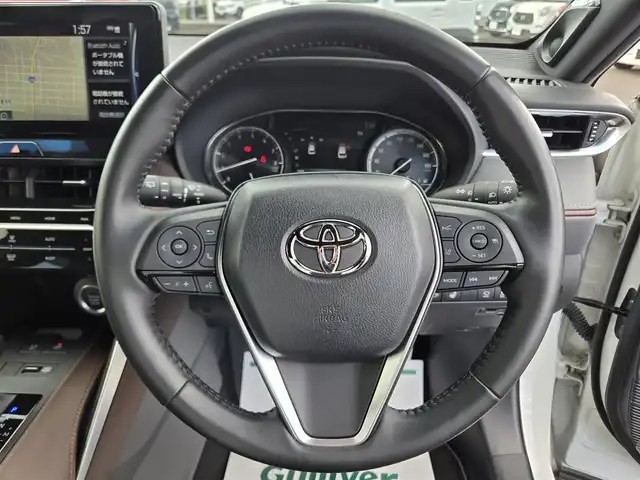 トヨタ ハリアー Z レザーパッケージ 鹿児島県 2020(令2)年 1.1万km ホワイトパールクリスタルシャイン モデリスタエアロ　/社外テール／ブレーキランプ（ネクサスジャパン製）　/社外ダウンサス（ＲＳＲ製Ｔｉ２０００）/社外アルミホイール(Weds/MAVERICK/20インチ)/デジタルインナーミラー　/パノラミックビューモニター　/ＪＢＬプレミアムサウンドシステム/D+N席シートヒーター/D+N席シートベンチレーション/D+N席パワーシート/純正メモリーナビ/Bluetoothオーディオ/パワーバックドア/レーダークルーズコントロール/横滑り防止装置/レーンキープアシスト/前後コーナーセンサー/トヨタセーフティセンス/プッシュスタート/スマートキー/ワンオーナー/純正アルミホイール(18インチ)