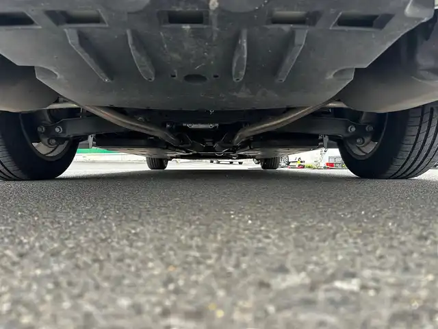トヨタ クラウン ハイブリッド S Cパッケージ 宮城県 2018(平30)年 3.4万km ホワイトパールクリスタルシャイン セーフティパッケージプラス/・パーキングサポートブレーキ/リアカメラディテクション/・パノラミックビューモニター/・インテリジェントパーキングアシスト2/・カラーヘッドアップディスプレイ/＝＝＝/セーフティセンス/・プリクラッシュセーフティ/・レーントレーシングアシスト/・レーダークルーズコントロール/・オートマチックハイビーム/・ロードサインアシスト/・先行車発進告知機能/ブラインドスポットモニター/リアクロストラフィックオートブレーキ/リアクロストラフィックアラート/純正ナビ/・CD/DVD/・Bluetooth/・フルセグTV/ビルトインETC/ドライブレコーダー/AC100V/100Wコンセント/パワーシート/シートヒーター/ステアリグヒーター/革巻きステアリング/パドルシフト/電動パーキングブレーキ/ブレーキホールド/LEDヘッドランプ/フォグランプ/スマートキー＆プッシュスタート/スペアキー/電動格納ミラー/純正17インチAW/純正フロアマット/純正ドアバイザー/W/サイド/カーテンエアバッグ