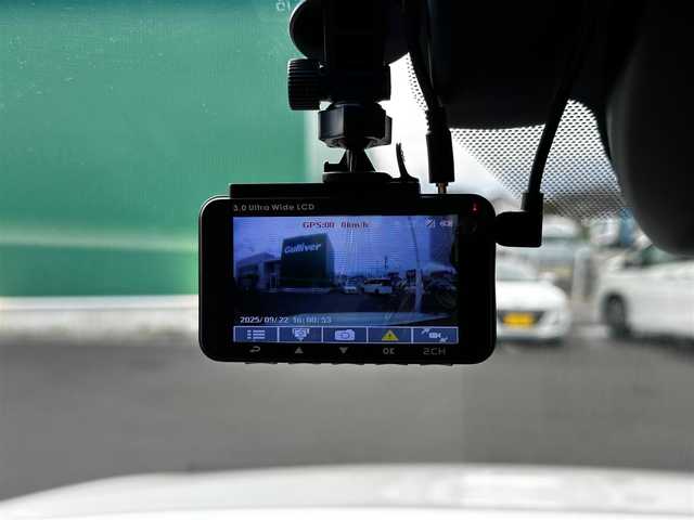 トヨタ クラウン ハイブリッド S Cパッケージ 宮城県 2018(平30)年 3.4万km ホワイトパールクリスタルシャイン セーフティパッケージプラス/・パーキングサポートブレーキ/リアカメラディテクション/・パノラミックビューモニター/・インテリジェントパーキングアシスト2/・カラーヘッドアップディスプレイ/＝＝＝/セーフティセンス/・プリクラッシュセーフティ/・レーントレーシングアシスト/・レーダークルーズコントロール/・オートマチックハイビーム/・ロードサインアシスト/・先行車発進告知機能/ブラインドスポットモニター/リアクロストラフィックオートブレーキ/リアクロストラフィックアラート/純正ナビ/・CD/DVD/・Bluetooth/・フルセグTV/ビルトインETC/ドライブレコーダー/AC100V/100Wコンセント/パワーシート/シートヒーター/ステアリグヒーター/革巻きステアリング/パドルシフト/電動パーキングブレーキ/ブレーキホールド/LEDヘッドランプ/フォグランプ/スマートキー＆プッシュスタート/スペアキー/電動格納ミラー/純正17インチAW/純正フロアマット/純正ドアバイザー/W/サイド/カーテンエアバッグ