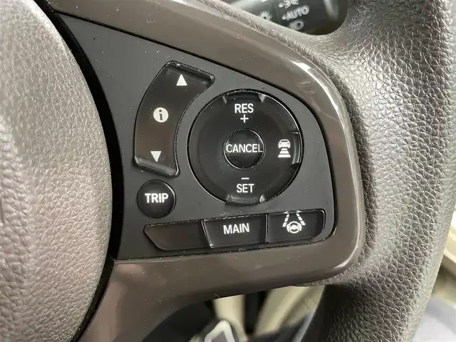 ホンダ Ｎ ＢＯＸ G ホンダセンシング 鹿児島県 2018(平30)年 3.3万km ブリティッシュグリーンP 純正ナビ/(フルセグTV/Bluetooth/DVD/CD)　/バックカメラ　/ドライブレコーダー　/ホンダセンシング/　・衝突軽減ブレーキ/　・誤発進抑制機能/　・路外逸脱抑制機能/　・アダプティブクルーズコントロール/　・先行車発進お知らせ/　・標識認識機能/　・オートハイビーム　/後方コーナーセンサー　/電動格納ミラー/両側スライドドア/チップアップシート/ドアバイザー/LEDヘッドライト/純正フロアマット/スマートキー/プッシュスタート