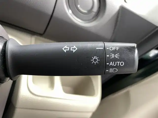 ホンダ Ｎ ＢＯＸ G ホンダセンシング 鹿児島県 2018(平30)年 3.3万km ブリティッシュグリーンP 純正ナビ/(フルセグTV/Bluetooth/DVD/CD)　/バックカメラ　/ドライブレコーダー　/ホンダセンシング/　・衝突軽減ブレーキ/　・誤発進抑制機能/　・路外逸脱抑制機能/　・アダプティブクルーズコントロール/　・先行車発進お知らせ/　・標識認識機能/　・オートハイビーム　/後方コーナーセンサー　/電動格納ミラー/両側スライドドア/チップアップシート/ドアバイザー/LEDヘッドライト/純正フロアマット/スマートキー/プッシュスタート