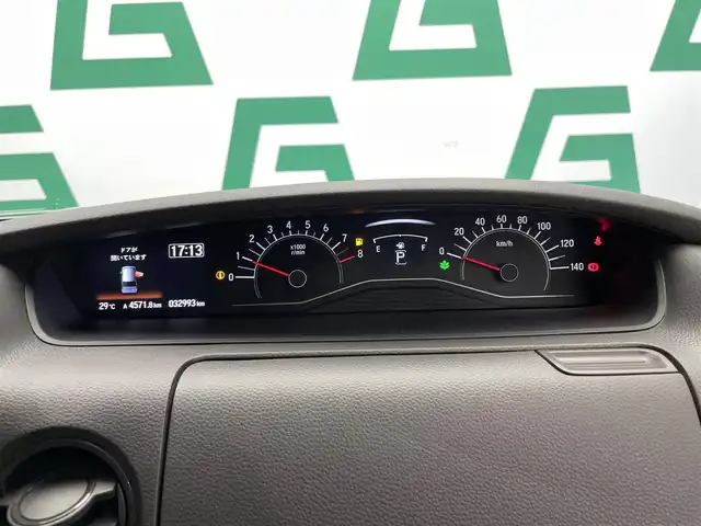 ホンダ Ｎ ＢＯＸ G ホンダセンシング 鹿児島県 2018(平30)年 3.3万km ブリティッシュグリーンP 純正ナビ/(フルセグTV/Bluetooth/DVD/CD)　/バックカメラ　/ドライブレコーダー　/ホンダセンシング/　・衝突軽減ブレーキ/　・誤発進抑制機能/　・路外逸脱抑制機能/　・アダプティブクルーズコントロール/　・先行車発進お知らせ/　・標識認識機能/　・オートハイビーム　/後方コーナーセンサー　/電動格納ミラー/両側スライドドア/チップアップシート/ドアバイザー/LEDヘッドライト/純正フロアマット/スマートキー/プッシュスタート