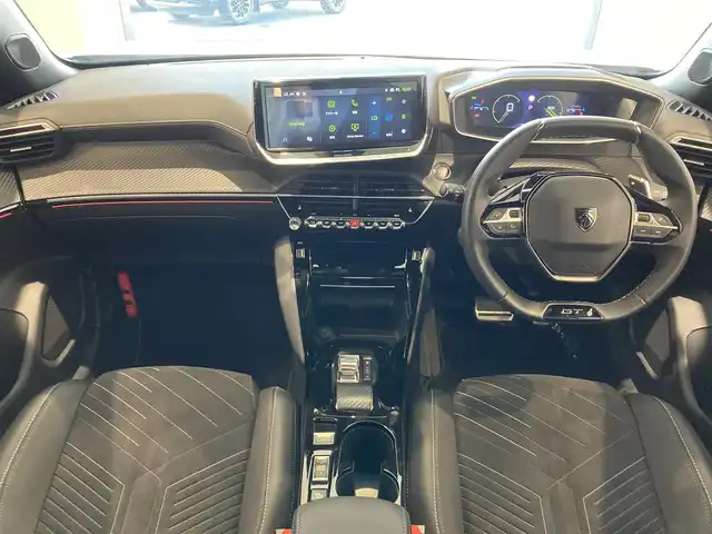 プジョー プジョー ２００８ GT 熊本県 2024(令6)年 0.3万km 白Ⅱ スマートキー/プッシュスタート/ETC/前後ドライブレコーダー/レーンキープアシスト/パーキングセンサー/標識認識/アクティブセーフティブレーキ/ブラインドスポットモニター/アダプティブライト/アテンションアラート/インテリジェントハイビーム/ハーフレザーシート/D席パワーシート/シートヒーター/純正LEDヘッドライト/ワイヤレス充電