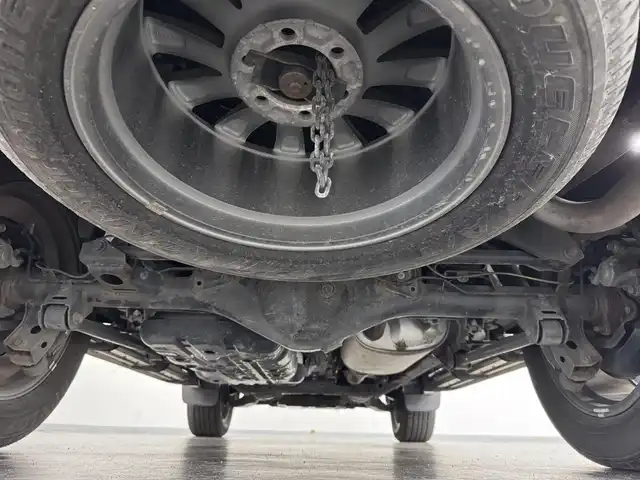 トヨタ ランドクルーザー プラド TX Lパッケージ 三重県 2020(令2)年 6万km ホワイトパールクリスタルシャイン ガソリン/パートタイム4WD/MTモード付フロア6AT/【OP】純正 8インチナビ /（AM/FM/CD/DVD/Blu-ray/SDREC/SD/USB/Bluetooth/AUX/TV）/バックカメラ/ドライブレコーダー 前方/ビルトイン ETC2.0/Toyota Safety Sense/・プリクラッシュセーフティ［PCS］/・レーンディパーチャーアラート［LDA］/・レーダークルコン/・オートハイビーム［AHB］/・【OP】クリアランスソナー＆バックソナー/・トラクションコントロールシステム/装備/・【OP】電動ムーンルーフ/・【OP】ルーフレール（ブラック）/・本革シート（ブラック）/・シートヒーター/ベンチレーション（D/N）/・パワーシート（D8way&ランバーサポート/N4way）/・オートライト/・LED ヘッドランプ＆フロントフォグランプ/・ヘッドライトウォッシャー/・ステアリングスイッチ/・雨滴感応式フロントワイパー/・【OP】純正19inAW/・プッシュスタート/・スマートキーx2/・保/取/ナビ取/など