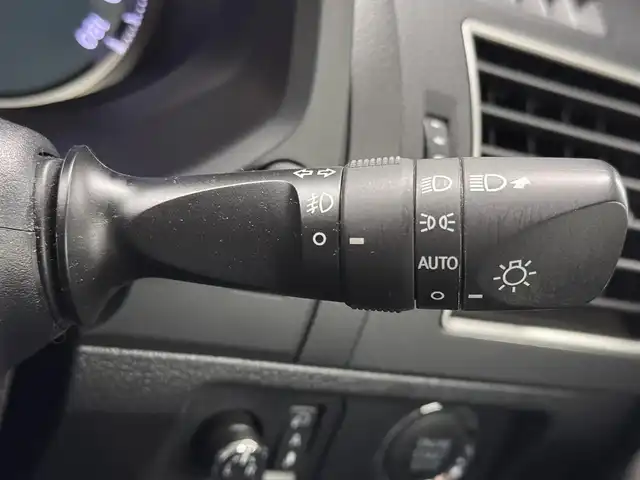 トヨタ ランドクルーザー プラド TX Lパッケージ 三重県 2020(令2)年 6万km ホワイトパールクリスタルシャイン ガソリン/パートタイム4WD/MTモード付フロア6AT/【OP】純正 8インチナビ /（AM/FM/CD/DVD/Blu-ray/SDREC/SD/USB/Bluetooth/AUX/TV）/バックカメラ/ドライブレコーダー 前方/ビルトイン ETC2.0/Toyota Safety Sense/・プリクラッシュセーフティ［PCS］/・レーンディパーチャーアラート［LDA］/・レーダークルコン/・オートハイビーム［AHB］/・【OP】クリアランスソナー＆バックソナー/・トラクションコントロールシステム/装備/・【OP】電動ムーンルーフ/・【OP】ルーフレール（ブラック）/・本革シート（ブラック）/・シートヒーター/ベンチレーション（D/N）/・パワーシート（D8way&ランバーサポート/N4way）/・オートライト/・LED ヘッドランプ＆フロントフォグランプ/・ヘッドライトウォッシャー/・ステアリングスイッチ/・雨滴感応式フロントワイパー/・【OP】純正19inAW/・プッシュスタート/・スマートキーx2/・保/取/ナビ取/など