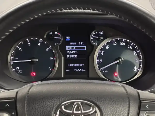 トヨタ ランドクルーザー プラド TX Lパッケージ 三重県 2020(令2)年 6万km ホワイトパールクリスタルシャイン ガソリン/パートタイム4WD/MTモード付フロア6AT/【OP】純正 8インチナビ /（AM/FM/CD/DVD/Blu-ray/SDREC/SD/USB/Bluetooth/AUX/TV）/バックカメラ/ドライブレコーダー 前方/ビルトイン ETC2.0/Toyota Safety Sense/・プリクラッシュセーフティ［PCS］/・レーンディパーチャーアラート［LDA］/・レーダークルコン/・オートハイビーム［AHB］/・【OP】クリアランスソナー＆バックソナー/・トラクションコントロールシステム/装備/・【OP】電動ムーンルーフ/・【OP】ルーフレール（ブラック）/・本革シート（ブラック）/・シートヒーター/ベンチレーション（D/N）/・パワーシート（D8way&ランバーサポート/N4way）/・オートライト/・LED ヘッドランプ＆フロントフォグランプ/・ヘッドライトウォッシャー/・ステアリングスイッチ/・雨滴感応式フロントワイパー/・【OP】純正19inAW/・プッシュスタート/・スマートキーx2/・保/取/ナビ取/など