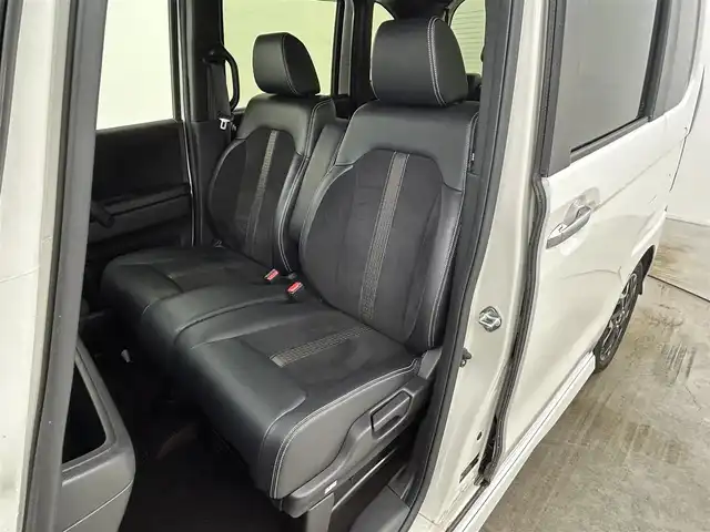 ホンダ Ｎ ＢＯＸ カスタム G L ターボ ホンダセンシング 岡山県 2019(令1)年 4万km プラチナホワイトパール 純正ナビ/【Bluetooth/フルセグTV/CD/DVD/USB接続】/型番:VXM-204VFi/前席シートヒーター/ハーフレザーシート/バックカメラ　/ビルトインＥＴＣ/パドルシフト/両側パワースライドドア/レーダークルーズコントロール/衝突軽減ブレーキシステム/ＬＥＤヘッドライト/LEDフォグランプ/後席サンシェイド/純正フロアマット/純正15インチアルミホイール/プッシュスタート/スマートキー×2/エンジンスターター×1/取扱説明書/ナビ取扱説明書
