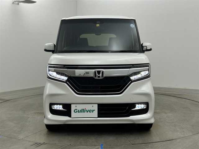 ホンダ Ｎ ＢＯＸ カスタム G L ターボ ホンダセンシング 岡山県 2019(令1)年 4万km プラチナホワイトパール 純正ナビ/【Bluetooth/フルセグTV/CD/DVD/USB接続】/型番:VXM-204VFi/前席シートヒーター/ハーフレザーシート/バックカメラ　/ビルトインＥＴＣ/パドルシフト/両側パワースライドドア/レーダークルーズコントロール/衝突軽減ブレーキシステム/ＬＥＤヘッドライト/LEDフォグランプ/後席サンシェイド/純正フロアマット/純正15インチアルミホイール/プッシュスタート/スマートキー×2/エンジンスターター×1/取扱説明書/ナビ取扱説明書