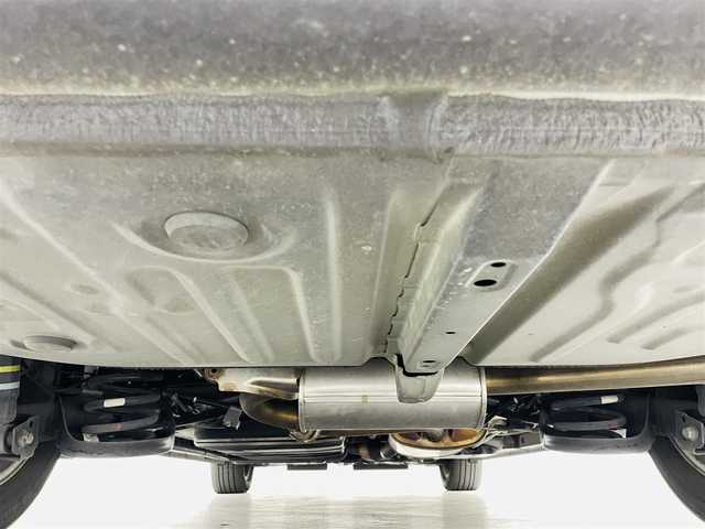 トヨタ ノア Si 長野県 2014(平26)年 5.4万km ダークバイオレットマイカメタリック トヨタセーフティセンスC/・プリクラッシュセーフティ/・レーンディパーチャーアラート/・オートマチックハイビーム/・先行車発進お知らせ機能/純正7インチナビ/・ワンセグTV/BT/SD/CD/DVD/FM/AM/・バックカメラ/・ビルトインETC/・後席フリップダウンモニター/革張りステアリング/・ステアリングスイッチ/電動格納ミラー/・ウィンカーミラー/LEDヘッドライト/・オートライト/・フォグランプ/純正フロアマット/ドアバイザー