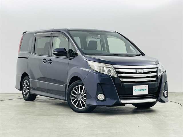 トヨタ ノア Si 長野県 2014(平26)年 5.4万km ダークバイオレットマイカメタリック トヨタセーフティセンスC/・プリクラッシュセーフティ/・レーンディパーチャーアラート/・オートマチックハイビーム/・先行車発進お知らせ機能/純正7インチナビ/・ワンセグTV/BT/SD/CD/DVD/FM/AM/・バックカメラ/・ビルトインETC/・後席フリップダウンモニター/革張りステアリング/・ステアリングスイッチ/電動格納ミラー/・ウィンカーミラー/LEDヘッドライト/・オートライト/・フォグランプ/純正フロアマット/ドアバイザー