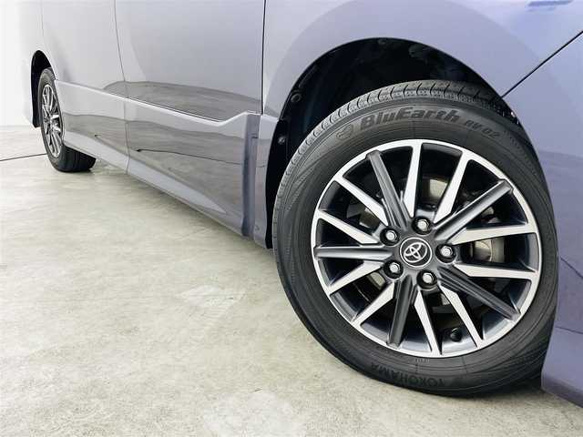 トヨタ ノア Si 長野県 2014(平26)年 5.4万km ダークバイオレットマイカメタリック トヨタセーフティセンスC/・プリクラッシュセーフティ/・レーンディパーチャーアラート/・オートマチックハイビーム/・先行車発進お知らせ機能/純正7インチナビ/・ワンセグTV/BT/SD/CD/DVD/FM/AM/・バックカメラ/・ビルトインETC/・後席フリップダウンモニター/革張りステアリング/・ステアリングスイッチ/電動格納ミラー/・ウィンカーミラー/LEDヘッドライト/・オートライト/・フォグランプ/純正フロアマット/ドアバイザー