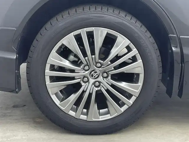 トヨタ ハリアー ハイブリッド Z レザーパッケージ 岡山県 2021(令3)年 4.3万km プレシャスブラックパール モデリスタエアロ /調光パノラマルーフ /JBLサウンド/12.3インチナビ/地デジ/Bluetooth/AppleCarPlay/USB/パノラミックビューモニター/ヘッドアップディスプレイ/ブラインドスポットモニター/シートヒーター /ベンチレーション/セーフティセンス/レーダークルーズコントロール/LEDヘッドライト/デジタルインナーミラー/ビルトインETC2.0/前後ドライブレコーダー/パワーバックドア /プッシュスタート /スマートキー