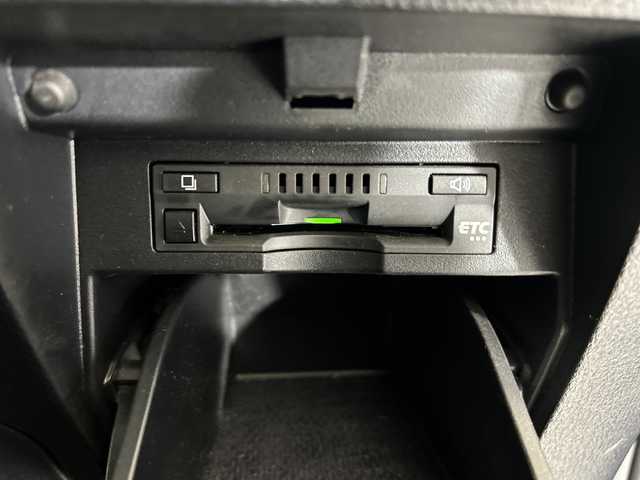 トヨタ ヴェルファイア Z Gエディション 佐賀県 2018(平30)年 5.4万km ブラック 純正10インチナビ【NSZN-Z66T】/フルセグTV/CD/DVD/Bluetooth/純正12インチフリップダウンモニター/バックカメラ/衝突被害軽減システム/レーダークルーズコントロール/レーンアシスト/パーキングサポートブレーキ/標識認識機能/先行車発進告知機能/横滑り防止装置/オートライト/オートマチックハイビーム/LEDヘッドライト/LEDフォグライト/電子パーキングブレーキ/ブレーキホールド/デジタルインナールームミラー/社外前方ドライブレコーダー/ビルトインETC/ステアリングヒーター/両側パワースライドドア/レザーシート/運転席・助手席パワーシート/運転席・助手席シートヒーター/運転席・助手席エアシート/運転席メモリーシート/ISOFIX対応/オットマンシート/ウォークスルー/純正18インチアルミホイール/プッシュスタート/スマートキー