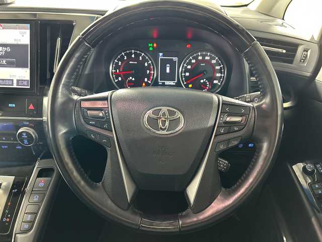 トヨタ ヴェルファイア Z Gエディション 佐賀県 2018(平30)年 5.4万km ブラック 純正10インチナビ【NSZN-Z66T】/フルセグTV/CD/DVD/Bluetooth/純正12インチフリップダウンモニター/バックカメラ/衝突被害軽減システム/レーダークルーズコントロール/レーンアシスト/パーキングサポートブレーキ/標識認識機能/先行車発進告知機能/横滑り防止装置/オートライト/オートマチックハイビーム/LEDヘッドライト/LEDフォグライト/電子パーキングブレーキ/ブレーキホールド/デジタルインナールームミラー/社外前方ドライブレコーダー/ビルトインETC/ステアリングヒーター/両側パワースライドドア/レザーシート/運転席・助手席パワーシート/運転席・助手席シートヒーター/運転席・助手席エアシート/運転席メモリーシート/ISOFIX対応/オットマンシート/ウォークスルー/純正18インチアルミホイール/プッシュスタート/スマートキー