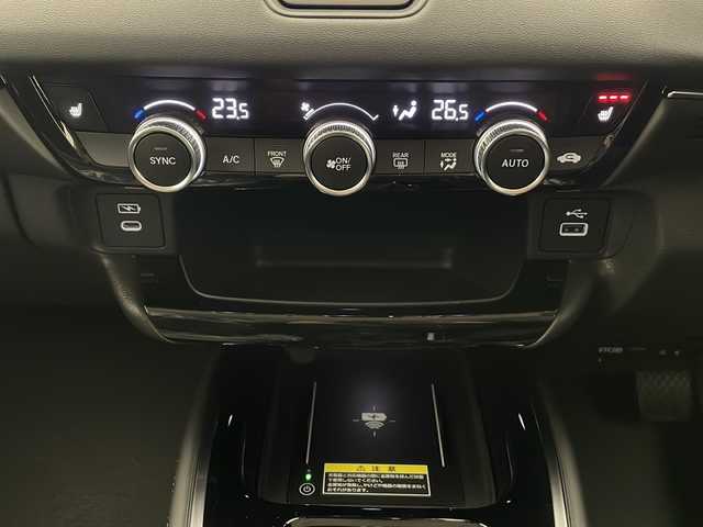 ホンダ ヴェゼル ハイブリッド e:HEV Z 長野県 2025(令7)年 0.1千km クリスタルブラックパール ホンダ純正ナビ/Bluetooth Audio/Apple car play/フルセグＴＶ/バックカメラ/衝突被害軽減ブレーキ/レーダークルーズコントロール/ブラインドスポットモニター/レーンキープアシスト/ハーフレザーシート/前席シートヒーター/ステアリングヒーター/パワーバックドア/ワイヤレス充電/LEDヘッドライト/オートライト/スマートキーx2/プッシュスタート/パドルシフト/ETC2.0