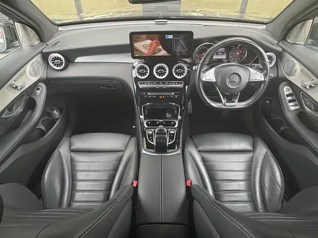 メルセデス・ベンツ ＧＬＣ２２０ d 4マチックスポーツ 本革 石川県 2017(平29)年 5.9万km 黒 4WD/サンルーフ/純正HDDナビ/Burmesterプレミアムサウンド/フルセグTV/車外カメラ（バック/フロント/サイド）/前後ドライブレコーダー/ETC/アダプティブクルーズコントロール/ヘッドアップディスプレイ/ステアリングアシスト/全席シートヒーター/パワーシート（D+N席）/パワーバックドア/アンチロック・ブレーキ・システム/衝突被害軽減システム/横滑り防止装置/前後コーナーセンサー/レーンキープアシスト/盗難防止装置/パーキングアシスト/オートマチックハイビーム/純正アルミホイール/スマートキー
