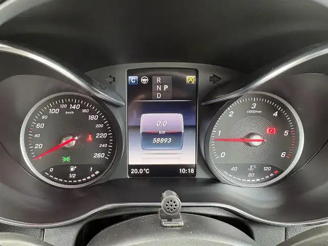 メルセデス・ベンツ ＧＬＣ２２０ d 4マチックスポーツ 本革 石川県 2017(平29)年 5.9万km 黒 4WD/サンルーフ/純正HDDナビ/Burmesterプレミアムサウンド/フルセグTV/車外カメラ（バック/フロント/サイド）/前後ドライブレコーダー/ETC/アダプティブクルーズコントロール/ヘッドアップディスプレイ/ステアリングアシスト/全席シートヒーター/パワーシート（D+N席）/パワーバックドア/アンチロック・ブレーキ・システム/衝突被害軽減システム/横滑り防止装置/前後コーナーセンサー/レーンキープアシスト/盗難防止装置/パーキングアシスト/オートマチックハイビーム/純正アルミホイール/スマートキー