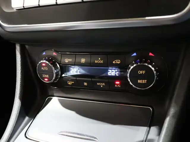 メルセデス・ベンツ ＣＬＡ１８０ Sブレイク　スポーツ 静岡県 2017(平29)年 4.9万km マウンテングレー 衝突軽減ブレーキ　/半革　/ＡＣＣ　/純正ナビＴＶ　/ＬＥＤ　/ＥＴＣ　/キーレスゴー　/ＢＳＭ　/ＬＫＡ　/パドルシフト　/パワーシート／ヒーター　/バックカメラ　/純正１８ＡＷ　/アイドリングストップ　/プッシュスタート