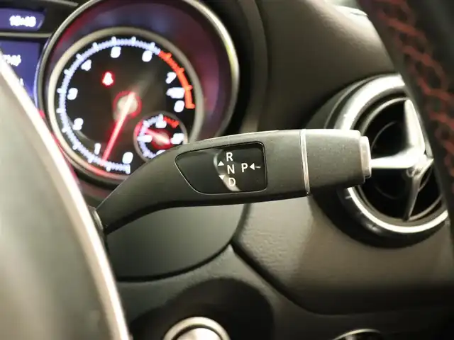 メルセデス・ベンツ ＣＬＡ１８０ Sブレイク　スポーツ 静岡県 2017(平29)年 4.9万km マウンテングレー 衝突軽減ブレーキ　/半革　/ＡＣＣ　/純正ナビＴＶ　/ＬＥＤ　/ＥＴＣ　/キーレスゴー　/ＢＳＭ　/ＬＫＡ　/パドルシフト　/パワーシート／ヒーター　/バックカメラ　/純正１８ＡＷ　/アイドリングストップ　/プッシュスタート