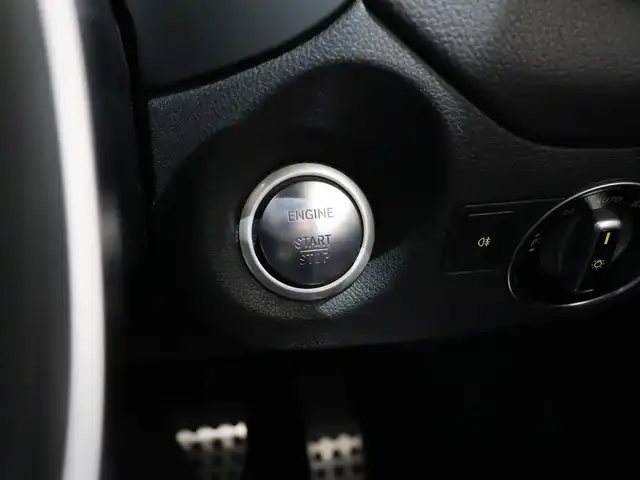 メルセデス・ベンツ ＣＬＡ１８０ Sブレイク　スポーツ 静岡県 2017(平29)年 4.9万km マウンテングレー 衝突軽減ブレーキ　/半革　/ＡＣＣ　/純正ナビＴＶ　/ＬＥＤ　/ＥＴＣ　/キーレスゴー　/ＢＳＭ　/ＬＫＡ　/パドルシフト　/パワーシート／ヒーター　/バックカメラ　/純正１８ＡＷ　/アイドリングストップ　/プッシュスタート