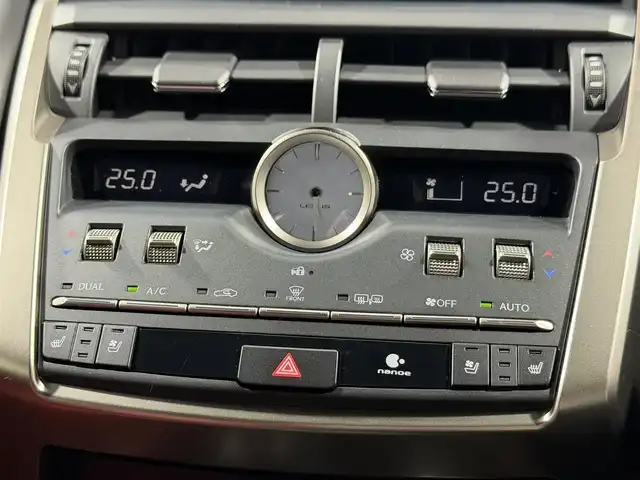 レクサス ＮＸ 300 Fスポーツ 大阪府 2018(平30)年 2.6万km グラファイトブラックガラスフレーク 純正ナビ  TRDエアロ 3眼LED 衝突軽減B レーンアシスト レーダークルーズC 赤革シート シートヒーター エアシート パワーシートバック/サイドカメラ ETC ステアリングヒーター パワーバックドア