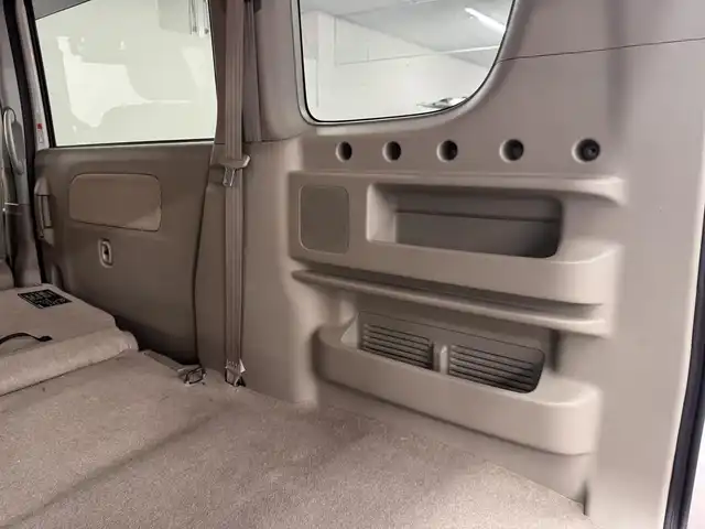 スズキ エブリィ ワゴン PZターボ スペシャル 三重県 2017(平29)年 6.6万km パールホワイト ガソリン・ターボ/キャブオーバーFR/インパネ4AT/ストラーダ 7インチナビ CN-RA03WD/（FM/AM/SD/iPod/TV/USB/Bluetooth/MEMORY MUSIC/CD/DVD/VTR）/バックアイカメラ/両側パワースライドドア/ドライブレコーダー 前後/ETC2.0/安全/・レーダーブレーキサポート/・ESP（横すべり防止機能）/・ヒルホールドコントロール（坂道発進補助）/・運転席、助手席エアバッグ/装備/・電動オートステップ/・オートエアコン/・リアヒーター/・オートライト/・ディスチャージヘッドライト/・フロントフォグライト/・ステアリングスイッチ/・純正14inAW/・電動格納ドアミラー/・パワーステアリング/・パワーウインドウ/・プッシュスタート/・スマートキーx1/・保/取/など