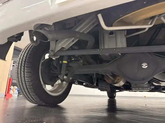 スズキ エブリィ ワゴン PZターボ スペシャル 三重県 2017(平29)年 6.6万km パールホワイト ガソリン・ターボ/キャブオーバーFR/インパネ4AT/ストラーダ 7インチナビ CN-RA03WD/（FM/AM/SD/iPod/TV/USB/Bluetooth/MEMORY MUSIC/CD/DVD/VTR）/バックアイカメラ/両側パワースライドドア/ドライブレコーダー 前後/ETC2.0/安全/・レーダーブレーキサポート/・ESP（横すべり防止機能）/・ヒルホールドコントロール（坂道発進補助）/・運転席、助手席エアバッグ/装備/・電動オートステップ/・オートエアコン/・リアヒーター/・オートライト/・ディスチャージヘッドライト/・フロントフォグライト/・ステアリングスイッチ/・純正14inAW/・電動格納ドアミラー/・パワーステアリング/・パワーウインドウ/・プッシュスタート/・スマートキーx1/・保/取/など