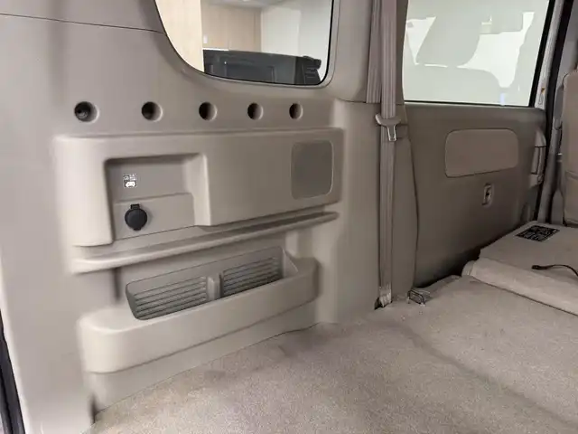 スズキ エブリィ ワゴン PZターボ スペシャル 三重県 2017(平29)年 6.6万km パールホワイト ガソリン・ターボ/キャブオーバーFR/インパネ4AT/ストラーダ 7インチナビ CN-RA03WD/（FM/AM/SD/iPod/TV/USB/Bluetooth/MEMORY MUSIC/CD/DVD/VTR）/バックアイカメラ/両側パワースライドドア/ドライブレコーダー 前後/ETC2.0/安全/・レーダーブレーキサポート/・ESP（横すべり防止機能）/・ヒルホールドコントロール（坂道発進補助）/・運転席、助手席エアバッグ/装備/・電動オートステップ/・オートエアコン/・リアヒーター/・オートライト/・ディスチャージヘッドライト/・フロントフォグライト/・ステアリングスイッチ/・純正14inAW/・電動格納ドアミラー/・パワーステアリング/・パワーウインドウ/・プッシュスタート/・スマートキーx1/・保/取/など