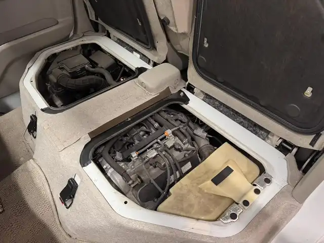 スズキ エブリィ ワゴン PZターボ スペシャル 三重県 2017(平29)年 6.6万km パールホワイト ガソリン・ターボ/キャブオーバーFR/インパネ4AT/ストラーダ 7インチナビ CN-RA03WD/（FM/AM/SD/iPod/TV/USB/Bluetooth/MEMORY MUSIC/CD/DVD/VTR）/バックアイカメラ/両側パワースライドドア/ドライブレコーダー 前後/ETC2.0/安全/・レーダーブレーキサポート/・ESP（横すべり防止機能）/・ヒルホールドコントロール（坂道発進補助）/・運転席、助手席エアバッグ/装備/・電動オートステップ/・オートエアコン/・リアヒーター/・オートライト/・ディスチャージヘッドライト/・フロントフォグライト/・ステアリングスイッチ/・純正14inAW/・電動格納ドアミラー/・パワーステアリング/・パワーウインドウ/・プッシュスタート/・スマートキーx1/・保/取/など