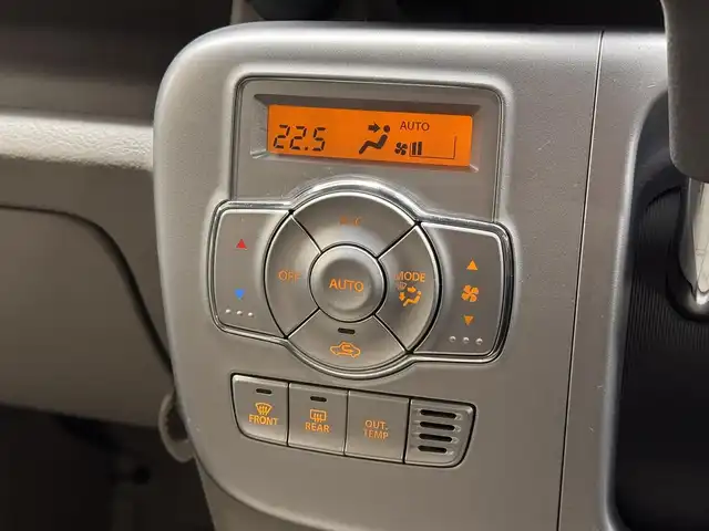 スズキ エブリィ ワゴン PZターボ スペシャル 三重県 2017(平29)年 6.6万km パールホワイト ガソリン・ターボ/キャブオーバーFR/インパネ4AT/ストラーダ 7インチナビ CN-RA03WD/（FM/AM/SD/iPod/TV/USB/Bluetooth/MEMORY MUSIC/CD/DVD/VTR）/バックアイカメラ/両側パワースライドドア/ドライブレコーダー 前後/ETC2.0/安全/・レーダーブレーキサポート/・ESP（横すべり防止機能）/・ヒルホールドコントロール（坂道発進補助）/・運転席、助手席エアバッグ/装備/・電動オートステップ/・オートエアコン/・リアヒーター/・オートライト/・ディスチャージヘッドライト/・フロントフォグライト/・ステアリングスイッチ/・純正14inAW/・電動格納ドアミラー/・パワーステアリング/・パワーウインドウ/・プッシュスタート/・スマートキーx1/・保/取/など