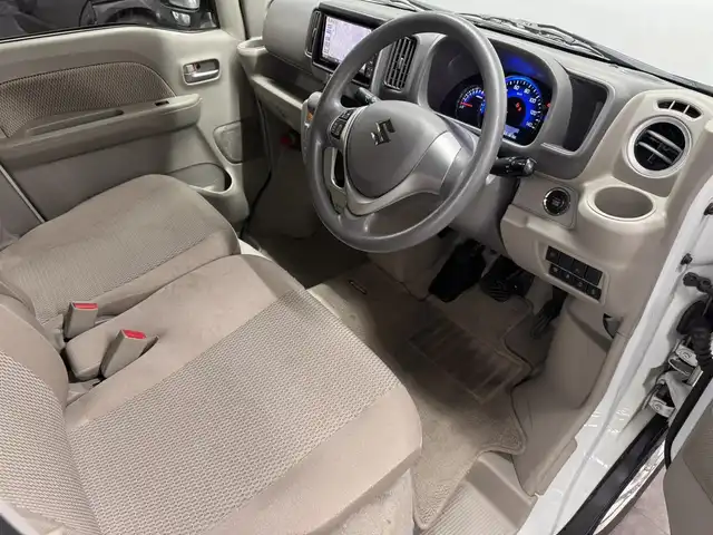 スズキ エブリィ ワゴン PZターボ スペシャル 三重県 2017(平29)年 6.6万km パールホワイト ガソリン・ターボ/キャブオーバーFR/インパネ4AT/ストラーダ 7インチナビ CN-RA03WD/（FM/AM/SD/iPod/TV/USB/Bluetooth/MEMORY MUSIC/CD/DVD/VTR）/バックアイカメラ/両側パワースライドドア/ドライブレコーダー 前後/ETC2.0/安全/・レーダーブレーキサポート/・ESP（横すべり防止機能）/・ヒルホールドコントロール（坂道発進補助）/・運転席、助手席エアバッグ/装備/・電動オートステップ/・オートエアコン/・リアヒーター/・オートライト/・ディスチャージヘッドライト/・フロントフォグライト/・ステアリングスイッチ/・純正14inAW/・電動格納ドアミラー/・パワーステアリング/・パワーウインドウ/・プッシュスタート/・スマートキーx1/・保/取/など