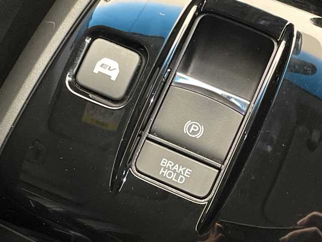 ホンダ ステップワゴン スパーダ eHEV G EXホンダS 愛媛県 2021(令3)年 6.4万km プラチナホワイトパール Hondaインターナビ＋リンクアップフリー/＋ETC2.0車載器（ナビゲーション連動）/純正10インチ/Bluetooth フルセグTV DVD再生可/バックカメラ//ホンダセンシング/アダプティブクルーズコントロール/レーンアシスト/ナビ装着用スペシャルパッケージ/＋ETC2.0車載器/わくわくゲート/運転席&助手席シートヒーター/アクティブコーナーライト/ハーフレザーシート/LEDオートライト/ステアリングリモコン/ハーフレザーシート