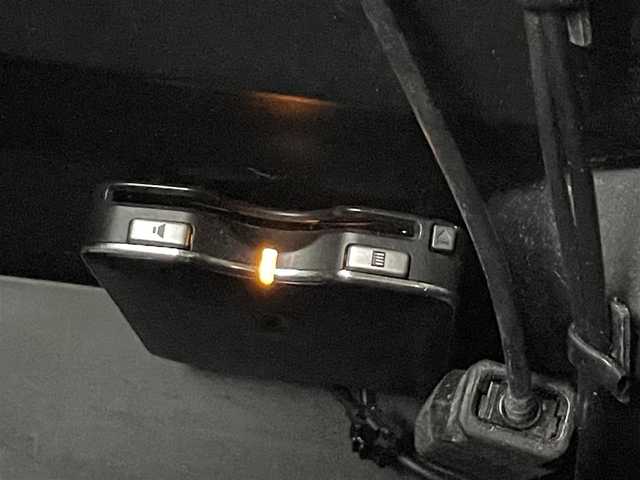 ホンダ Ｎ ＢＯＸ G SSパッケージ 滋賀県 2015(平27)年 7.3万km スマートブラック 純正７インチナビ/Bluetooth/CD/DVD/SD/IPOD/ワンセグ/両側電動スライド/バックカメラ/社外ドラレコ（前）/シートヒーター（D/N）/オートライト/プッシュスタート/スマートキー/ステアリングリモコン/スペアキー/ETC