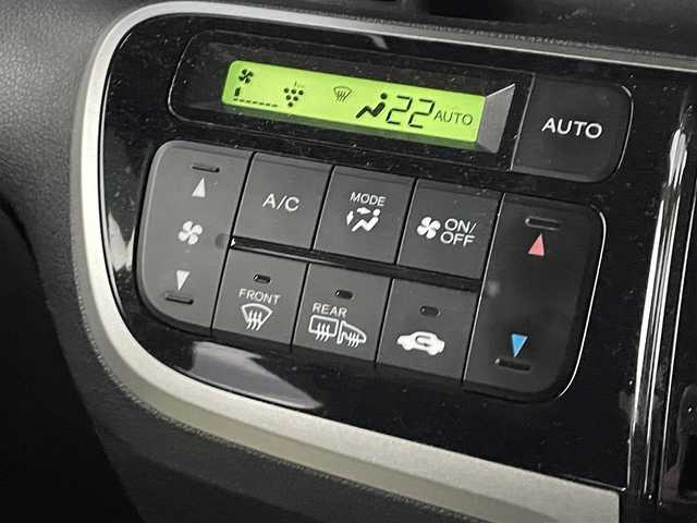 ホンダ Ｎ ＢＯＸ G SSパッケージ 滋賀県 2015(平27)年 7.3万km スマートブラック 純正７インチナビ/Bluetooth/CD/DVD/SD/IPOD/ワンセグ/両側電動スライド/バックカメラ/社外ドラレコ（前）/シートヒーター（D/N）/オートライト/プッシュスタート/スマートキー/ステアリングリモコン/スペアキー/ETC