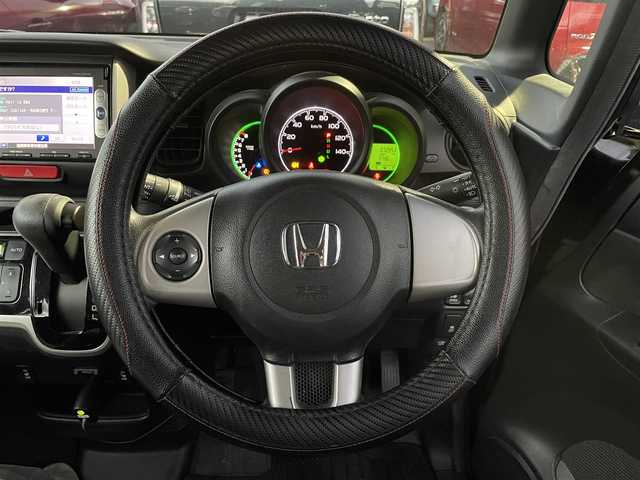 ホンダ Ｎ ＢＯＸ G SSパッケージ 滋賀県 2015(平27)年 7.3万km スマートブラック 純正７インチナビ/Bluetooth/CD/DVD/SD/IPOD/ワンセグ/両側電動スライド/バックカメラ/社外ドラレコ（前）/シートヒーター（D/N）/オートライト/プッシュスタート/スマートキー/ステアリングリモコン/スペアキー/ETC